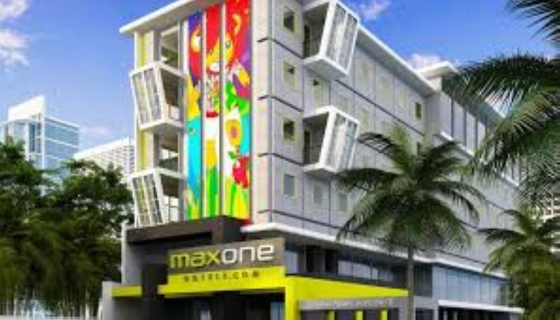 Maxonehotels.Com At Tidar Surabaja Exteriér fotografie