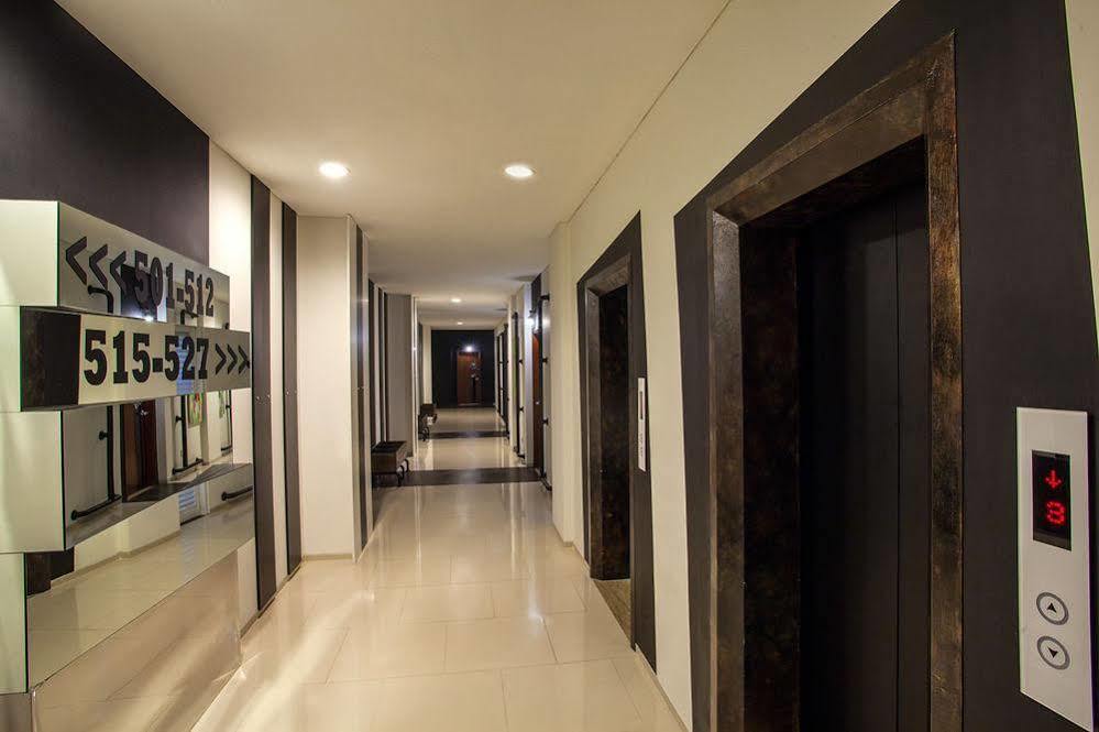 Maxonehotels.Com At Tidar Surabaja Exteriér fotografie